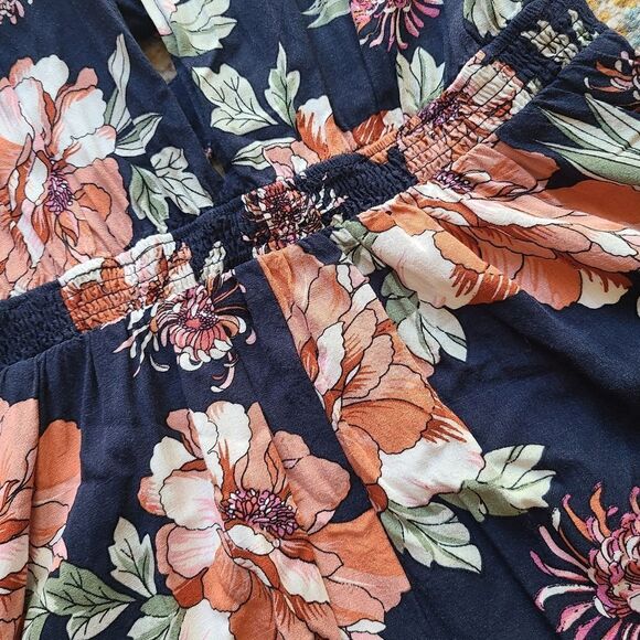 Lulus floral dress - Picture 10 of 16